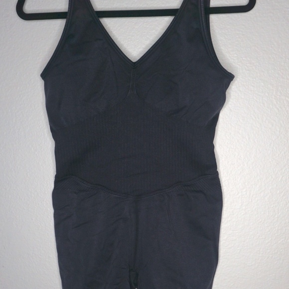 JoyLab Women's Seamless Short Bodysuit - Large - Picture 5 of 6